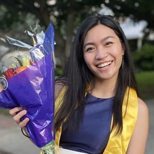 Meet your Posher, Emilou